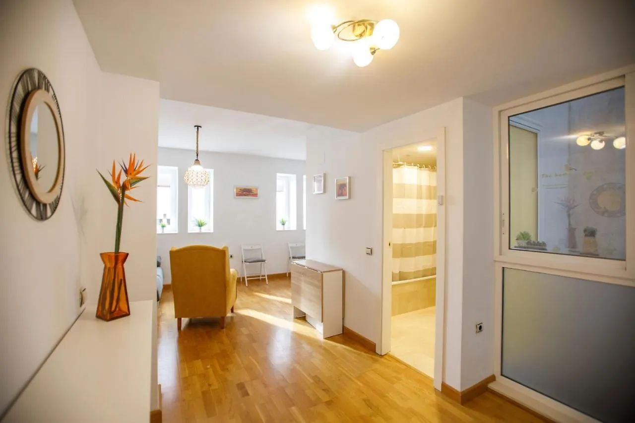 Rentalsevilla En La Plaza De La Encarnacion Apartment